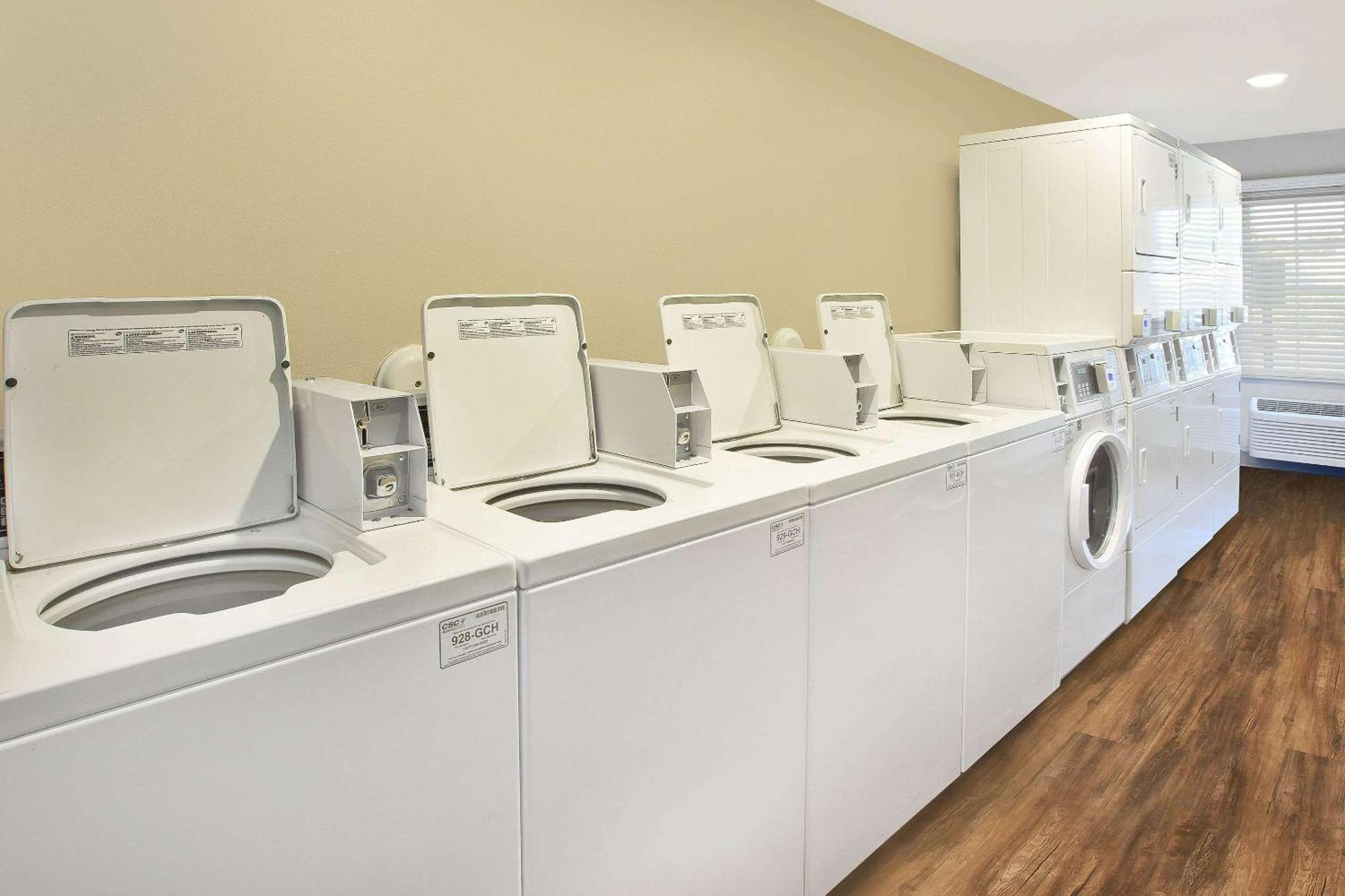 Woodspring Suites St Louis St Charles Saint Charles المظهر الخارجي الصورة